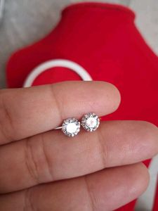 Sparkling Stud Earrings silver 92.5