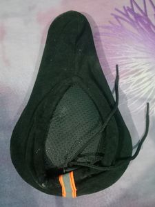 Comfortable And Adjustable Cycle Seat This Seat Is Totally New But I Have Posted It Like New Condition