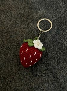 🍓 Strawberry Flower Keychain 🌼