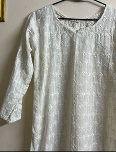 Elegant White Chikankari Kurta