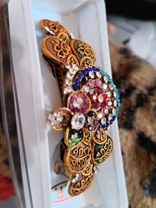 Sparkling Floral Hair Clip