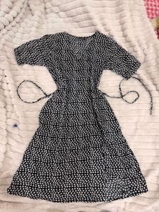 Chic Black & White Patterned Midi Dress