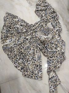 Leopard Print Puff-Sleeve Top