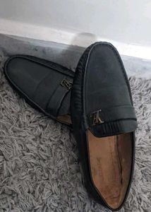 Red Tape Black Loafers