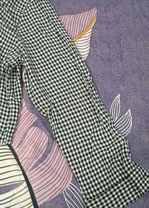 Checkered Cropped Shirt
