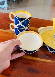 Tea Pot And Cups Set