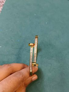Chic Gold Bracelet with Crystals stainless steel