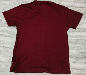Roundneck T-Shirt