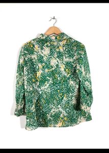 floral print shirt