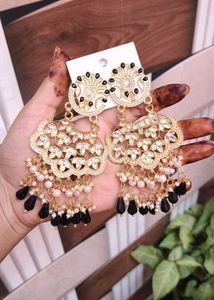 Exquisite Kundan &amp; Pearl Drop Earrings