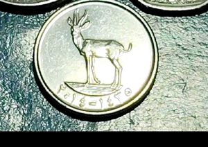 Old Rs100 Currency Note + free deer coin