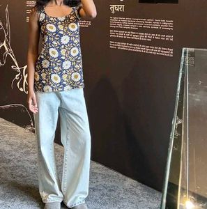 Floral Print Sleeveless kurti