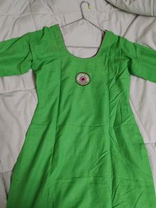 Green Embroidered Kurta
