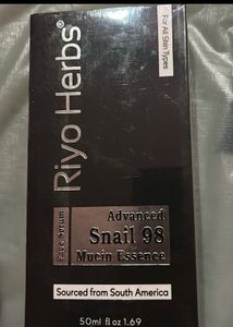 Combo Of 2 Products Sunscreen Plus Snail Mucin