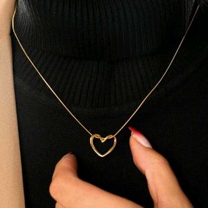 Hollow Heart Neck Chain