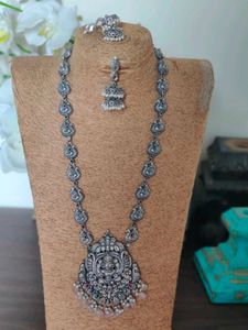 Brass silverlookalike Necklace Set