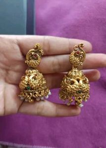 Women Gold Plated Red And Green Jewellery Set