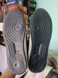 NEW NO USED SPORTS SHOES FOR MEN.