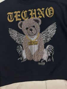 Black Bear Graphic Sweatshirt