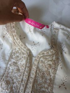 Women's White Embroidered Kurta