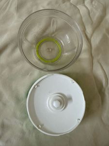 Kitchen storage container