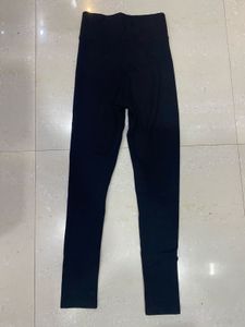 Unused Trendyol Black High rise leggings