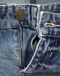 Straight fit denim 💙