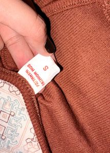 Brown Ribbed Tie Front Top🤎