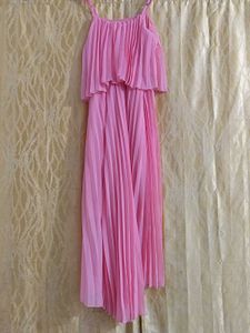 Chic Pink Pleated Dress