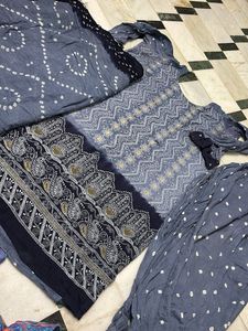 Grey Bandhani suit