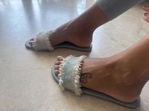 Beaded Fringe Shell Slides
