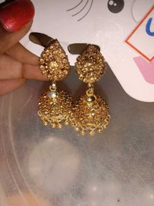 Stunning Gold Jhumka Earrings