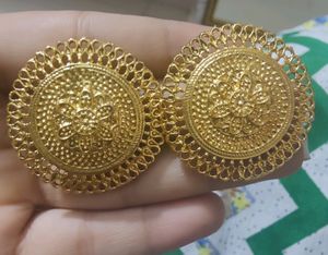 Earings For Women's. Like New. Good Condition.