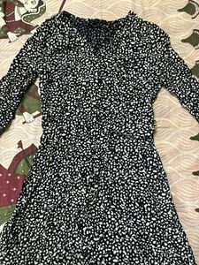Chic Black &amp; White Printed Midi Dress