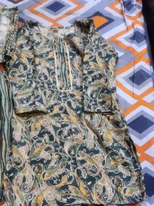 Like new smen Winter Short Suit With Lower AndLike