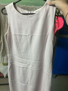 Elegant Sleeveless Sheath Dress