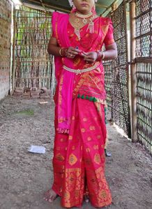 Makhala Sador Not Saree Red Colour