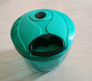 1000 ML Compact 2 in 1 Chopper with 6 Blades effor