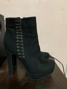 Metro Ankle Boots