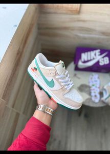 Nike SB Dunk Low "Green Apple"
