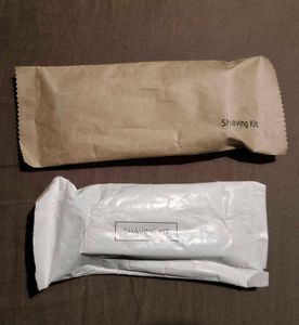 2 Shaving Kits