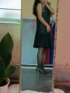 Elegant Sleeveless Black Dress