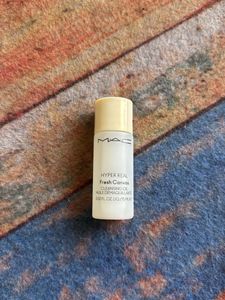 MAC Hyper Real Cleansing Oil