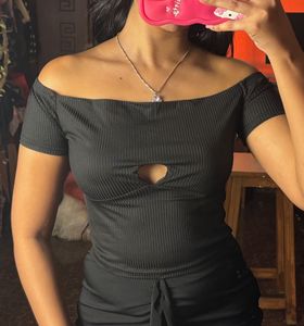 Off-Shoulder Cut-Out Ribbed Top