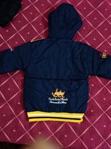 Boyz Jacket With Hoodies