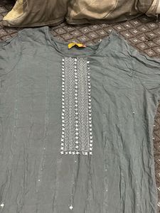Elegant Grey Embroidered Kurta