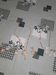 Elegant Necklace and Earring Set