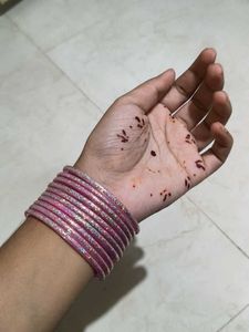 Sparkly Pink Bangles Set