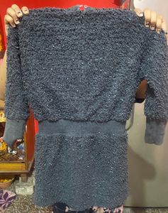 Stylish Warm Top Price Drop⬇️