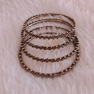 🆕 Set of 4 Vintage Beaded Bangles